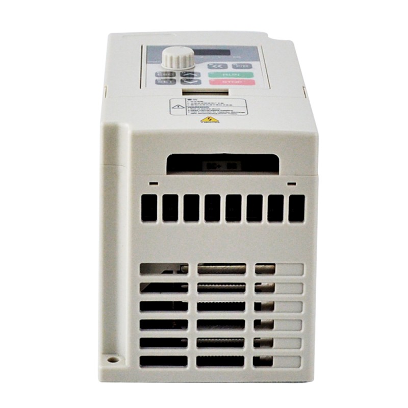 STEPPERONLINE CNC VFD 0.75KW 1HP 7.0A 110V Variable Frequency Drive Motor Inverter for Spindle Motor Speed Control - V70-0.75S1 | StepperOnline CA