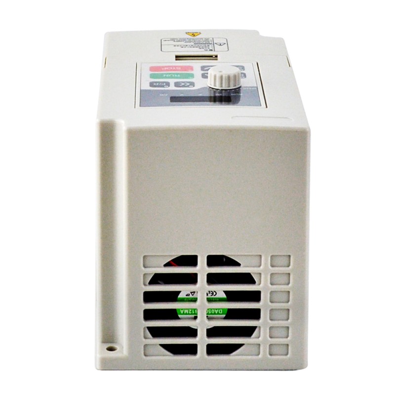 STEPPERONLINE CNC VFD 0.75KW 1HP 7.0A 110V Variable Frequency Drive Motor Inverter for Spindle Motor Speed Control - V70-0.75S1 | StepperOnline CA